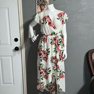 DREAM OF ME - High-Low Floral wrap dress size S
